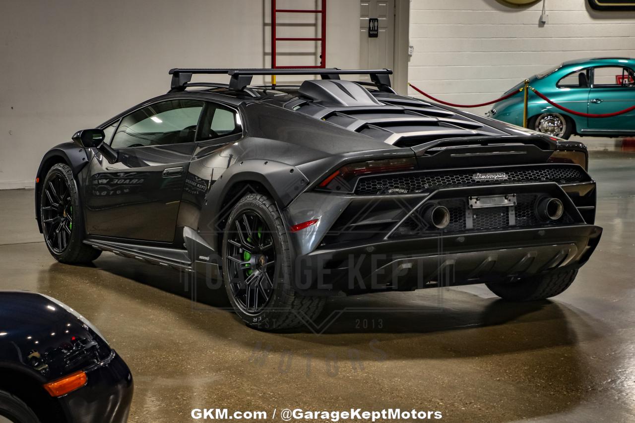 2024 Lamborghini Huracan Sterrato