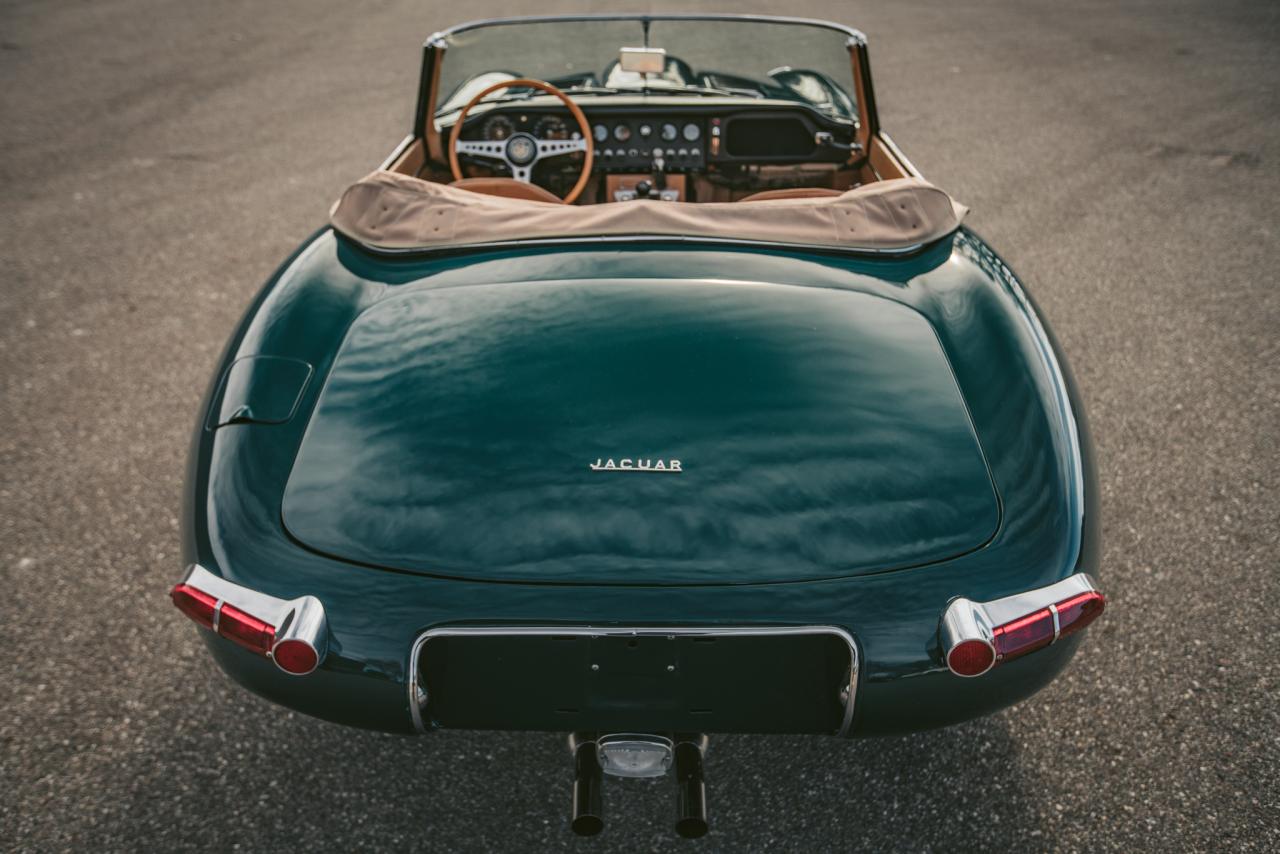 1964 Jaguar E-TYPE ROADSTER