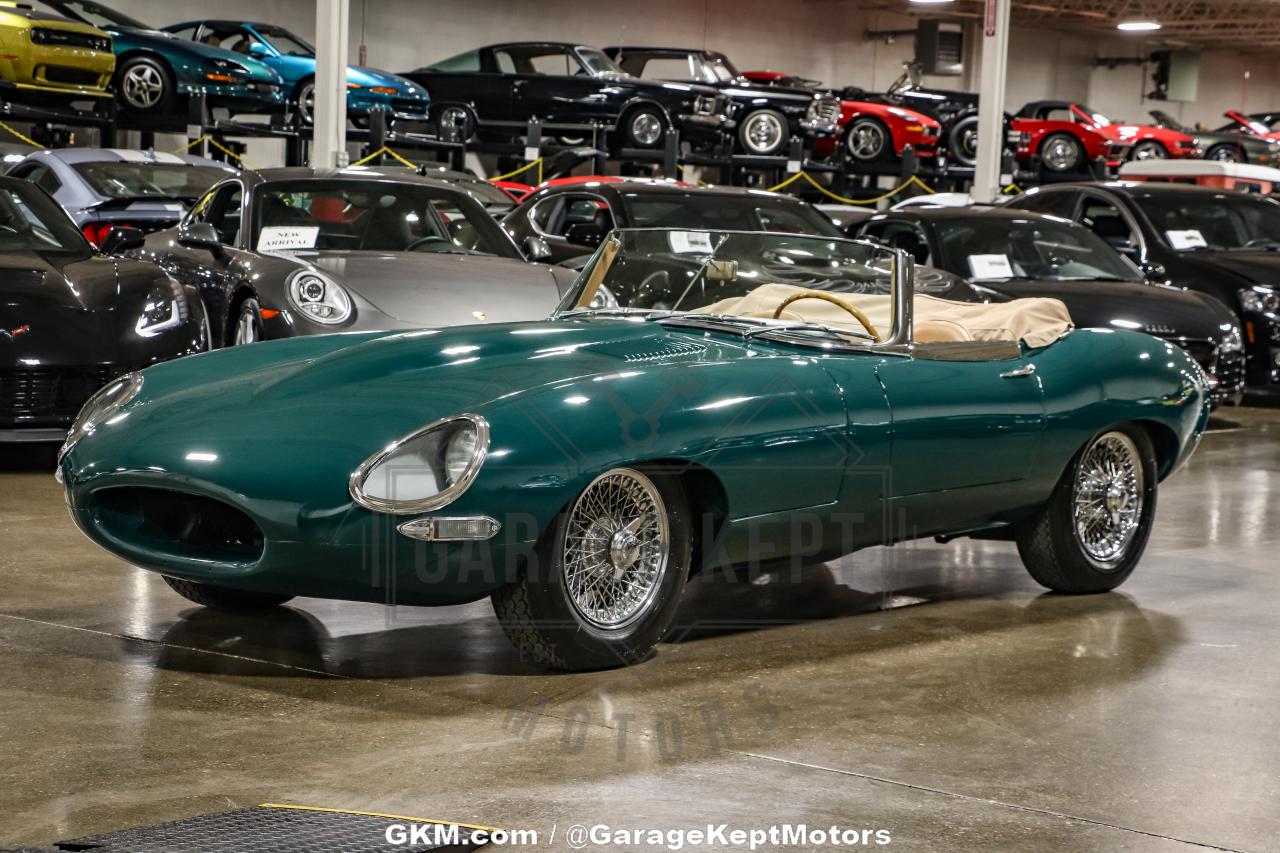 1964 Jaguar E-TYPE ROADSTER