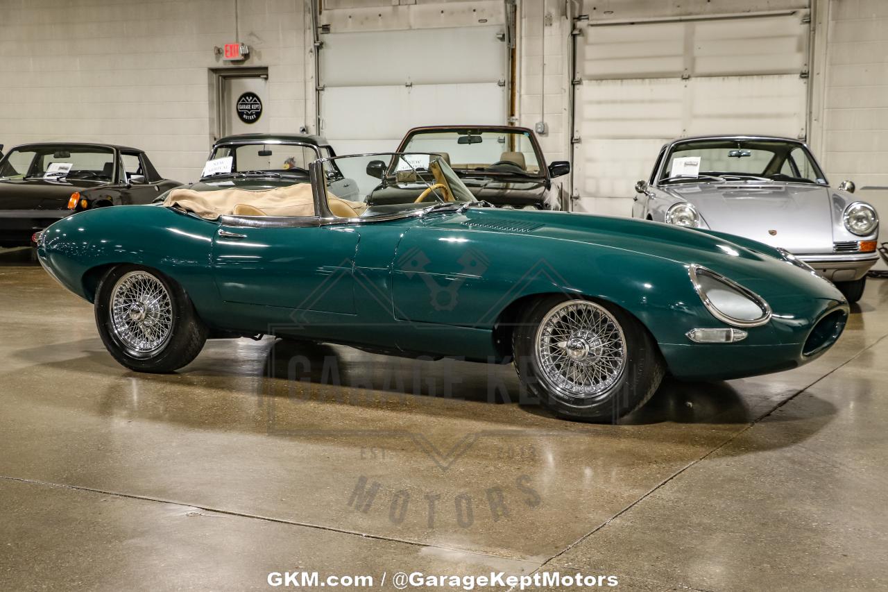 1964 Jaguar E-TYPE ROADSTER