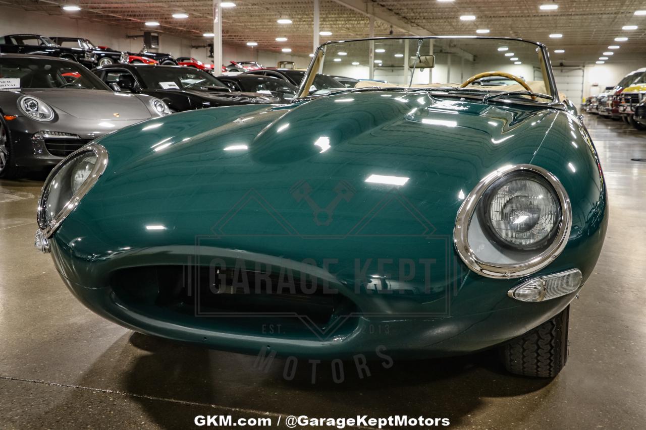 1964 Jaguar E-TYPE ROADSTER