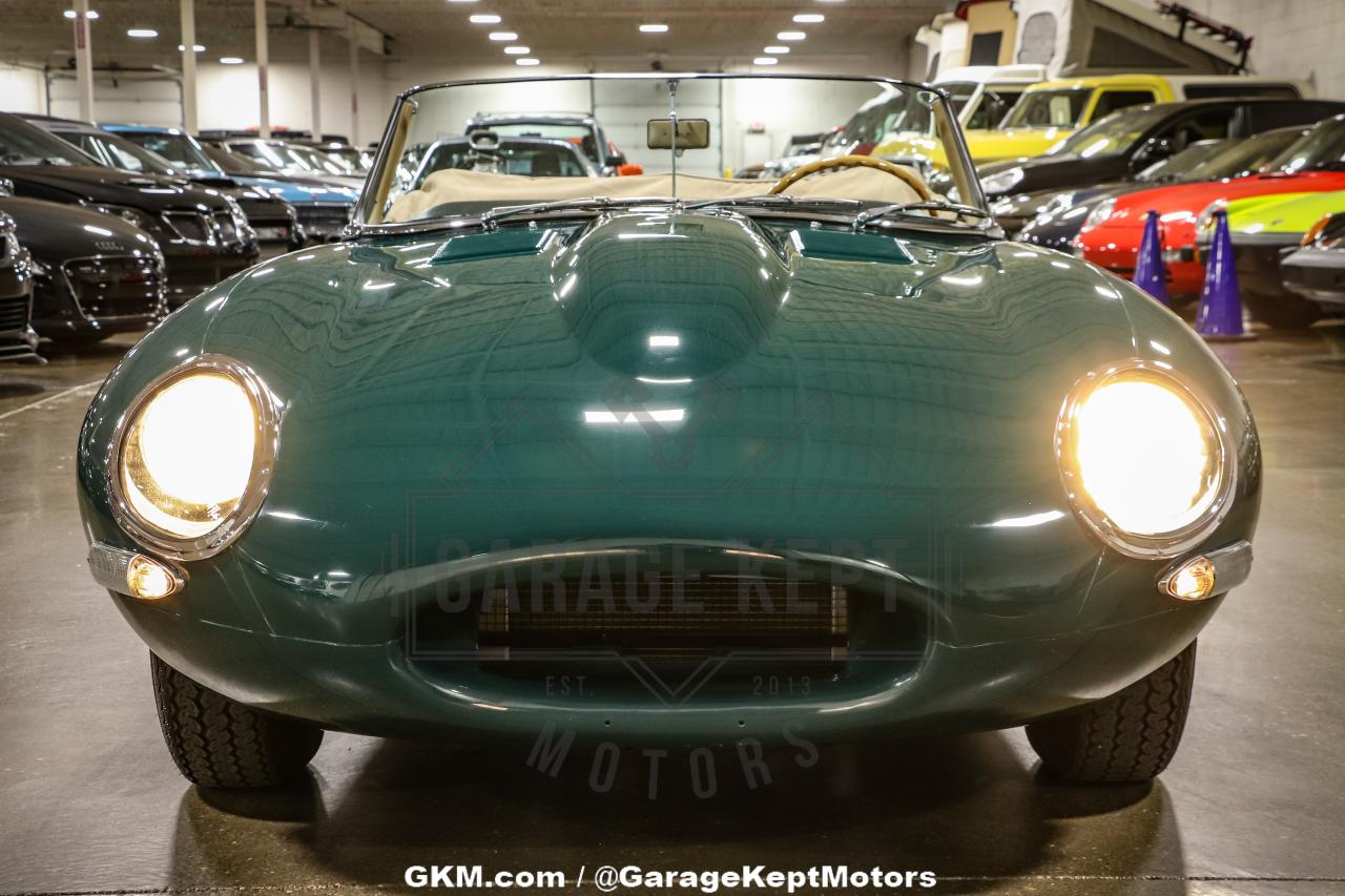 1964 Jaguar E-TYPE ROADSTER