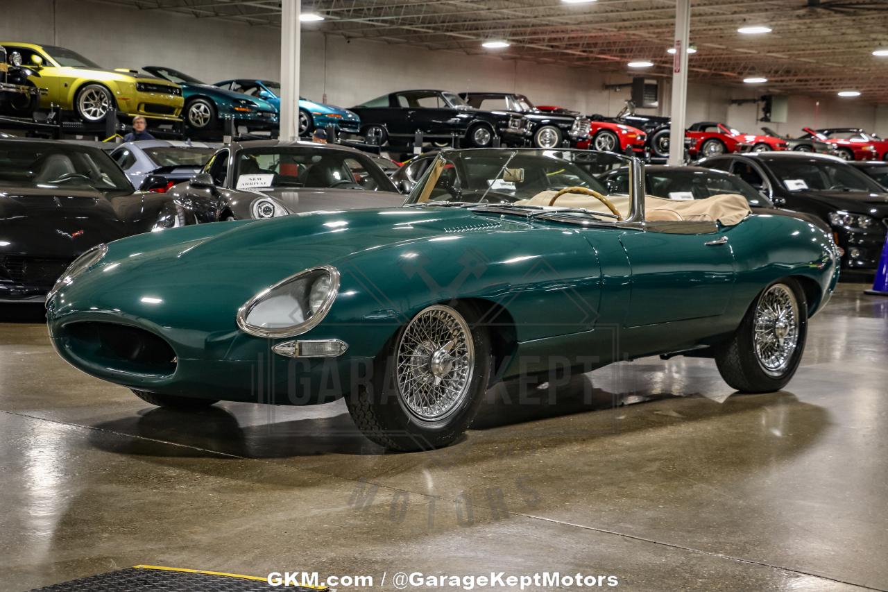 1964 Jaguar E-TYPE ROADSTER