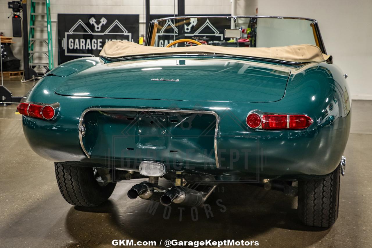 1964 Jaguar E-TYPE ROADSTER