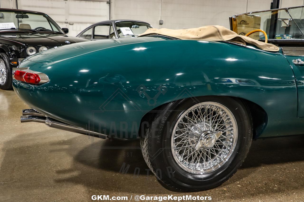 1964 Jaguar E-TYPE ROADSTER