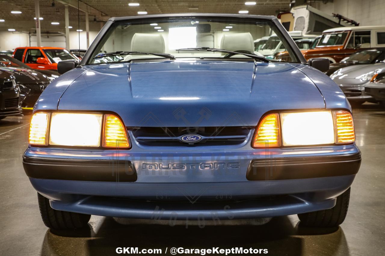 1989 Ford Mustang LX Convertible