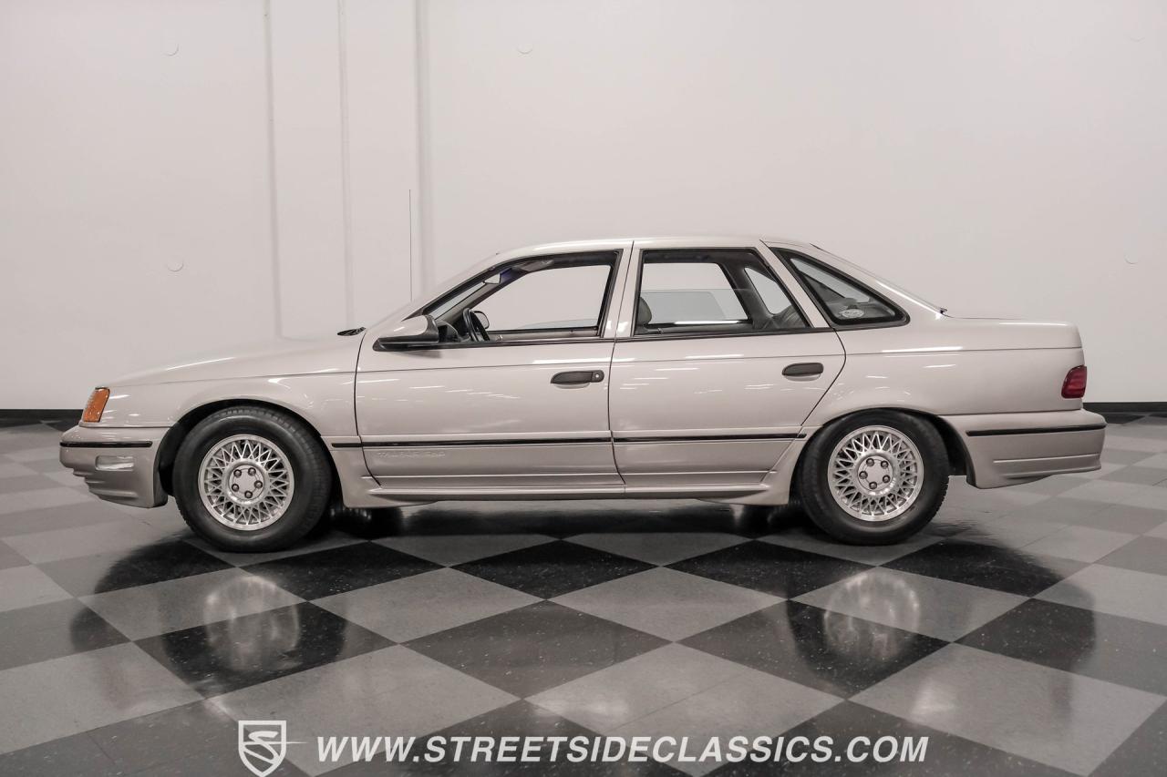 1989 Ford Taurus SHO