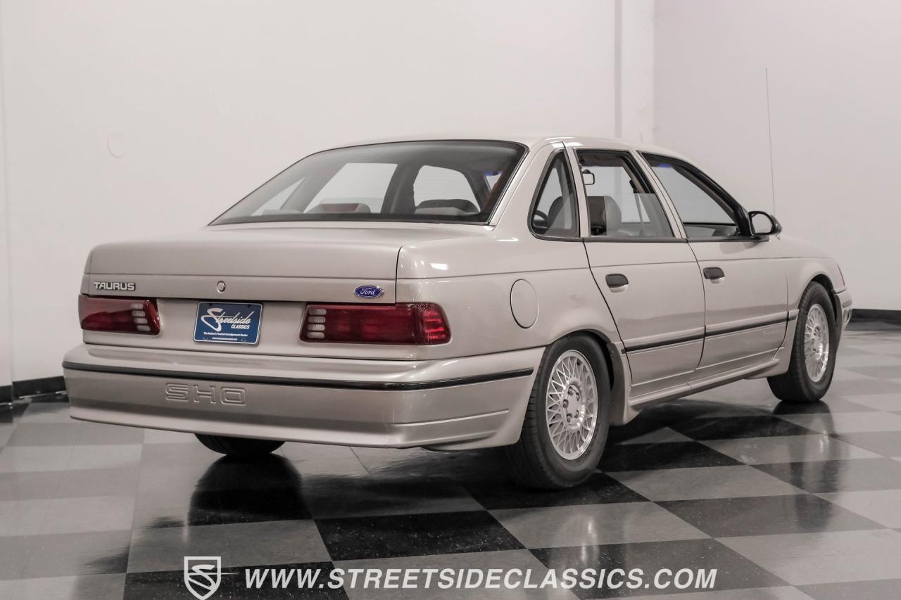 1989 Ford Taurus SHO