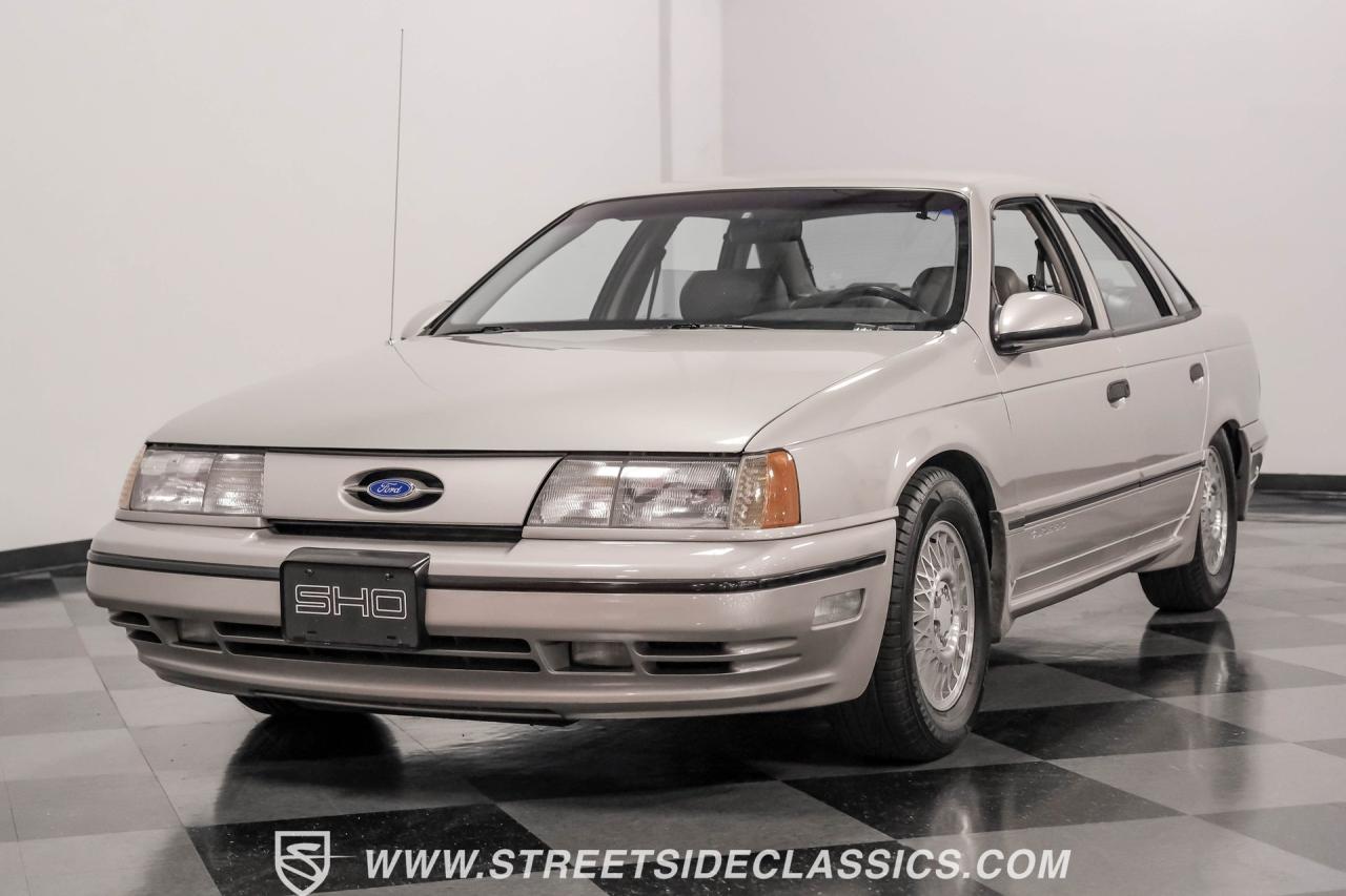 1989 Ford Taurus SHO