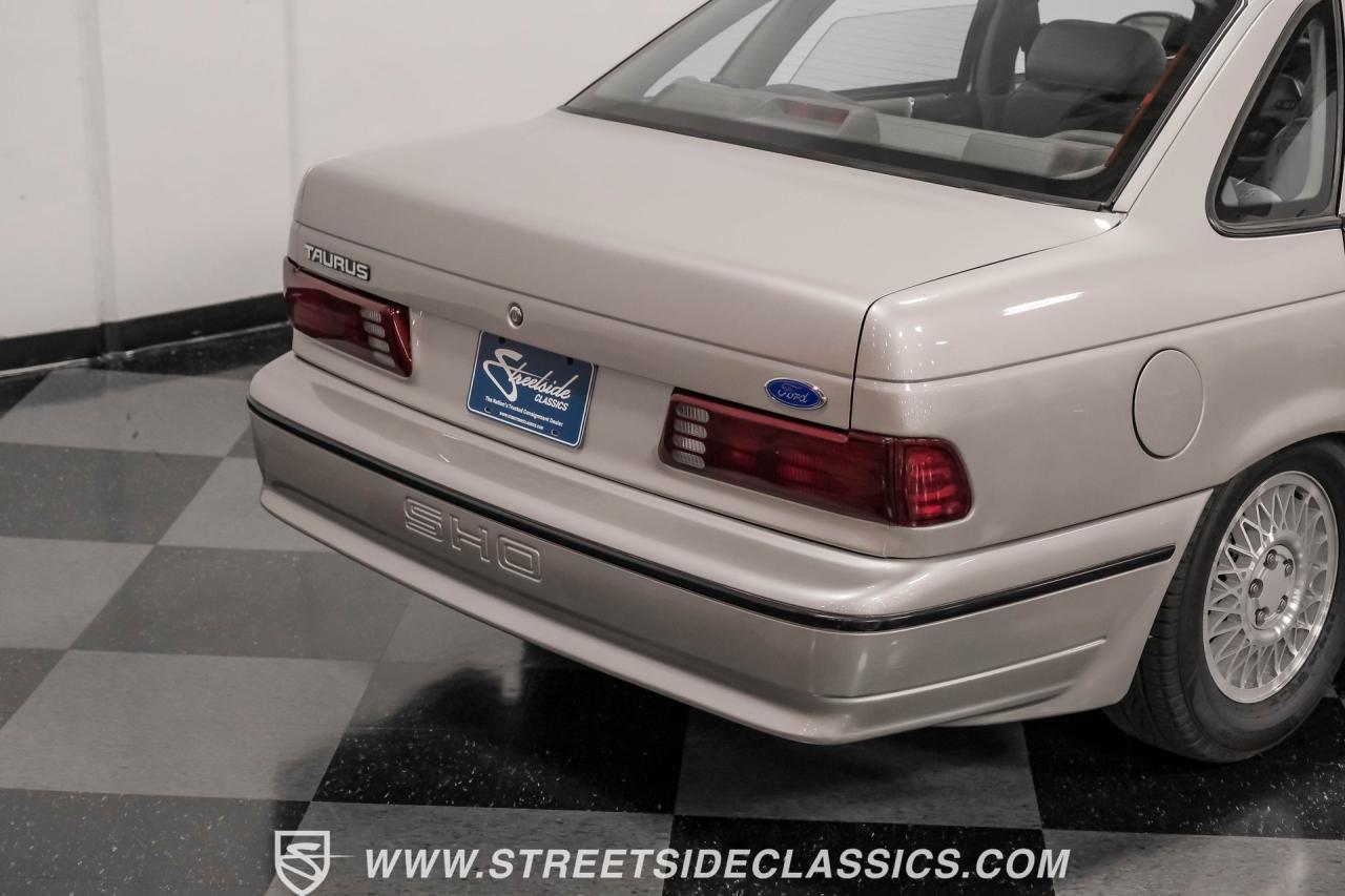 1989 Ford Taurus SHO