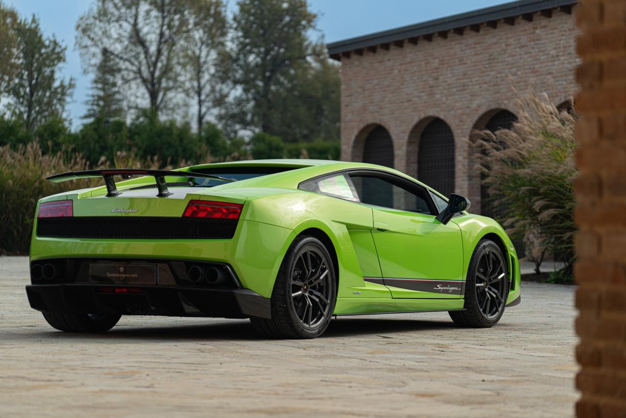 2011 Lamborghini Gallardo LP 570-4 Superleggera