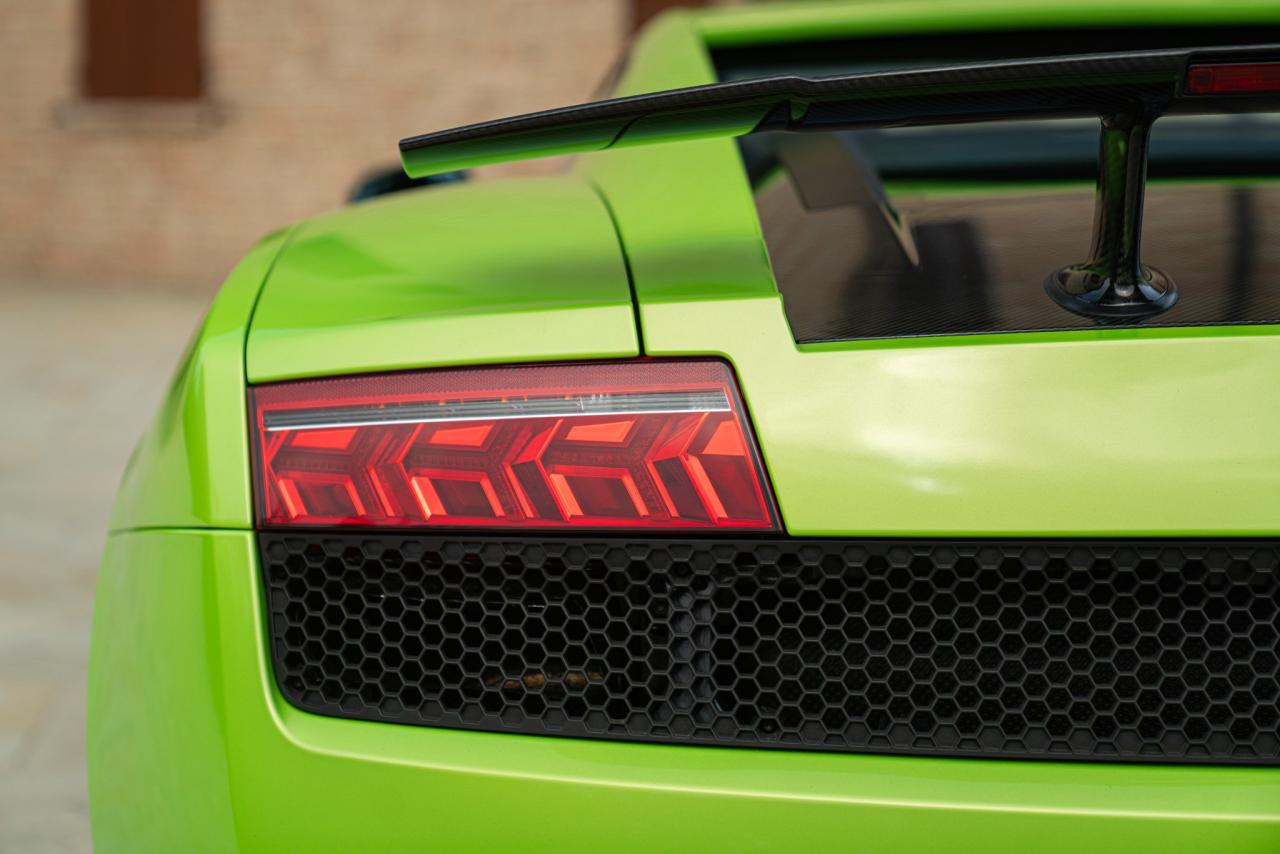 2011 Lamborghini Gallardo LP 570-4 Superleggera