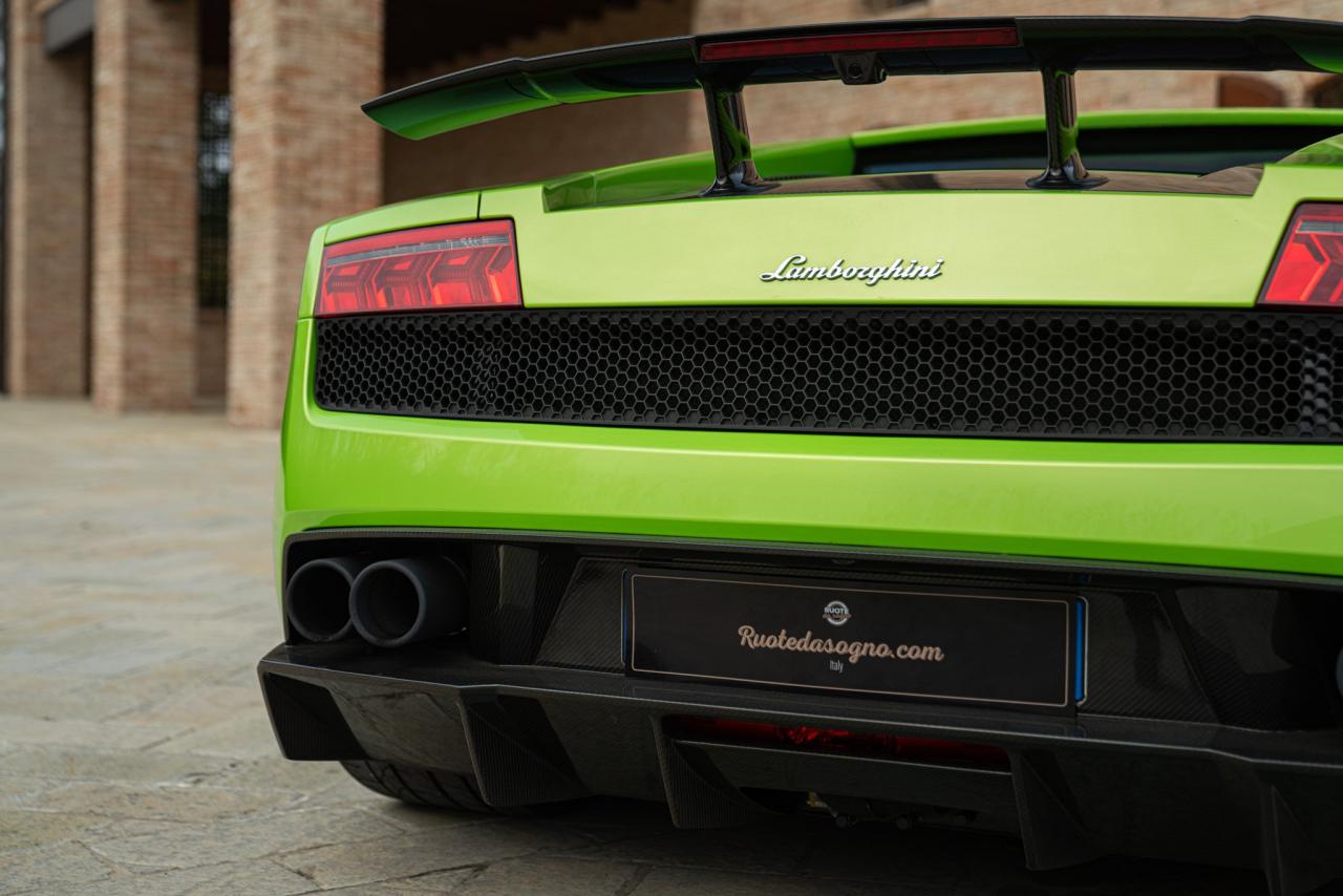 2011 Lamborghini Gallardo LP 570-4 Superleggera