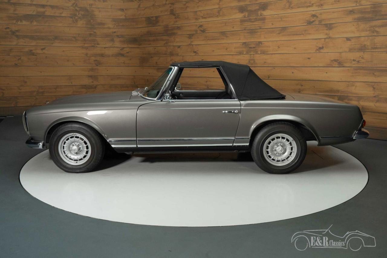 1968 Mercedes - Benz 280SL