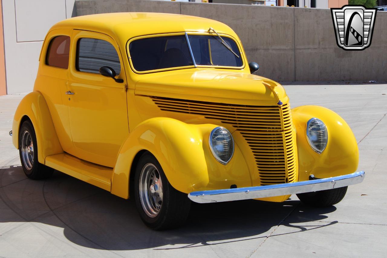 1938 Ford 2 Door Sedan