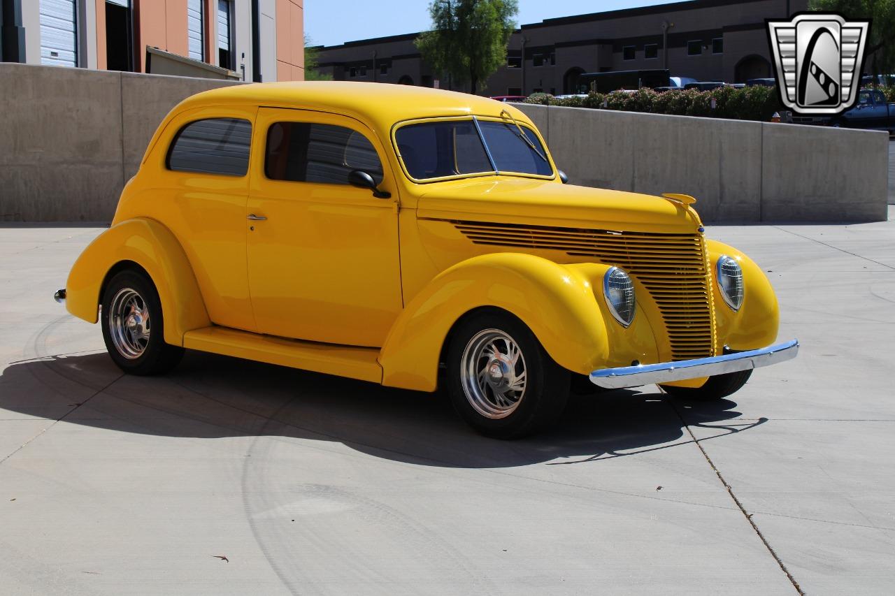 1938 Ford 2 Door Sedan