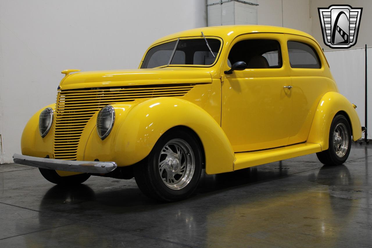 1938 Ford 2 Door Sedan