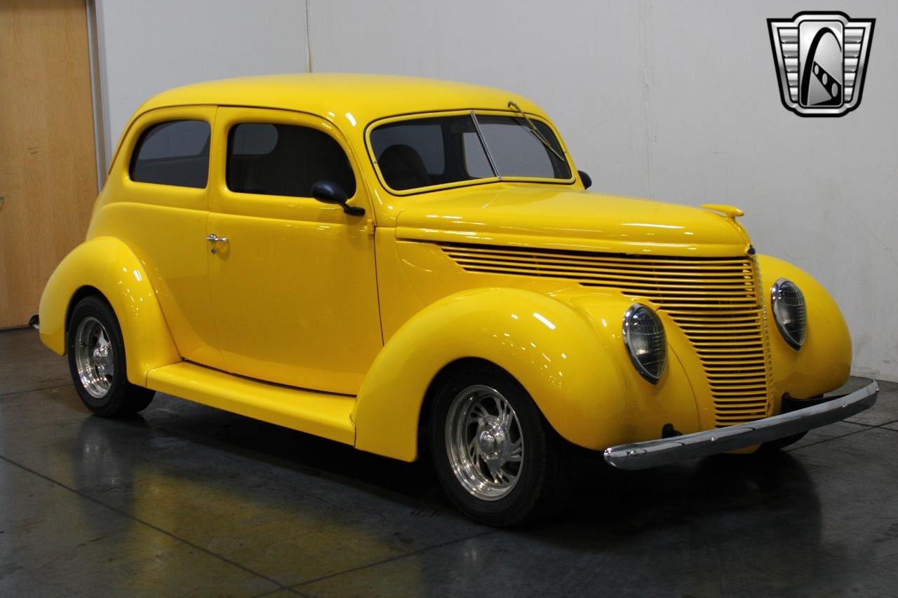 1938 Ford 2 Door Sedan