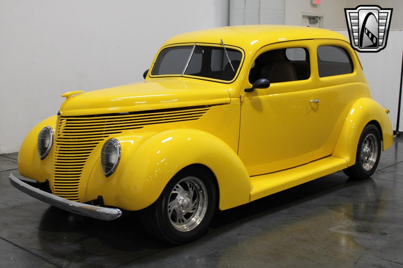 1938 Ford 2 Door Sedan