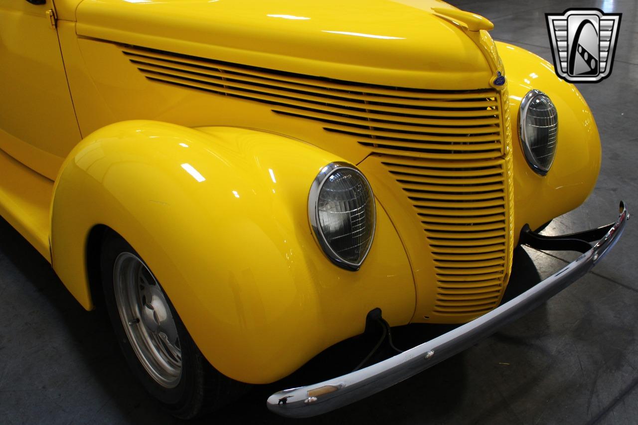 1938 Ford 2 Door Sedan