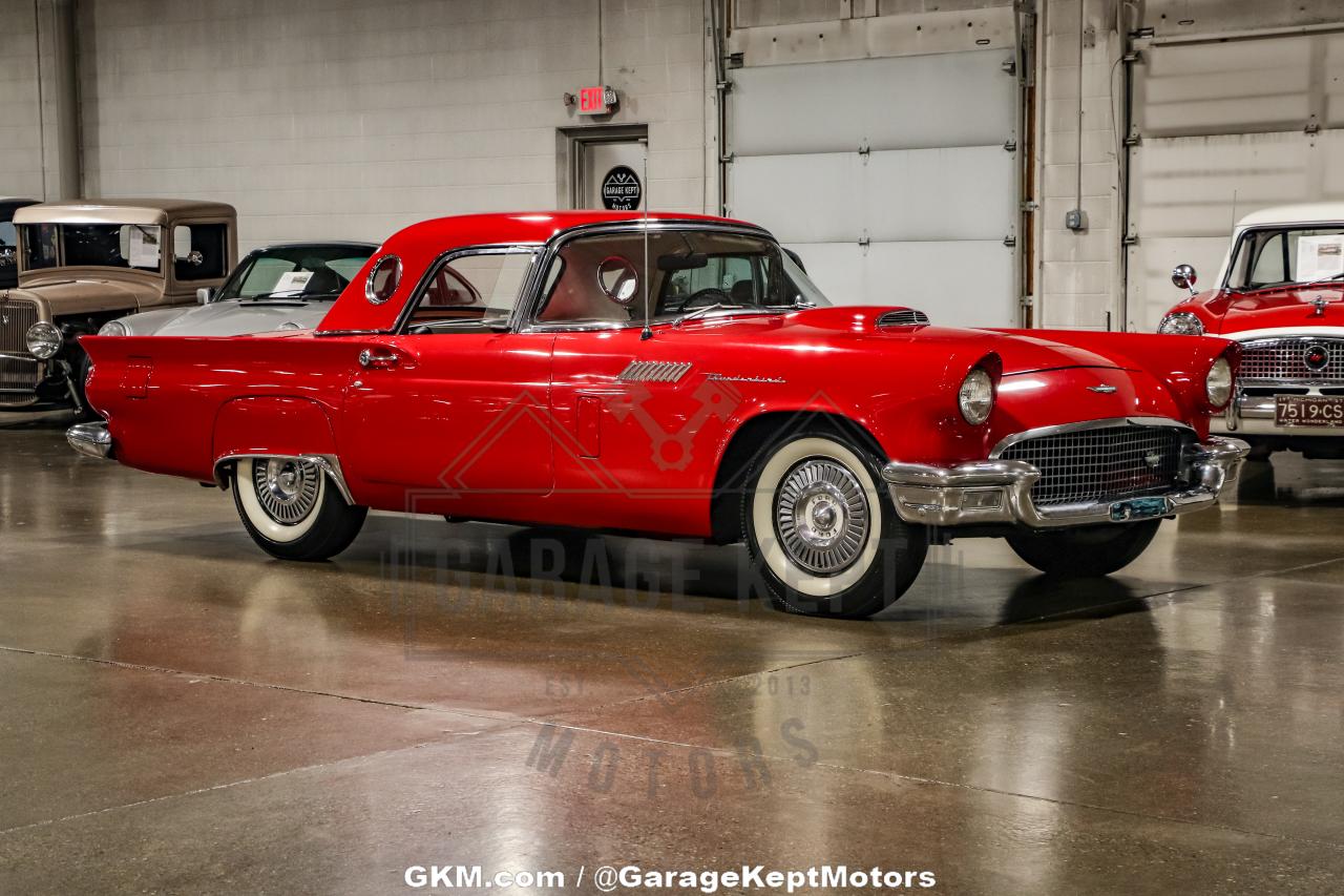 1957 Ford Thunderbird