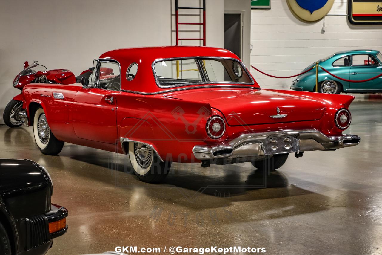 1957 Ford Thunderbird