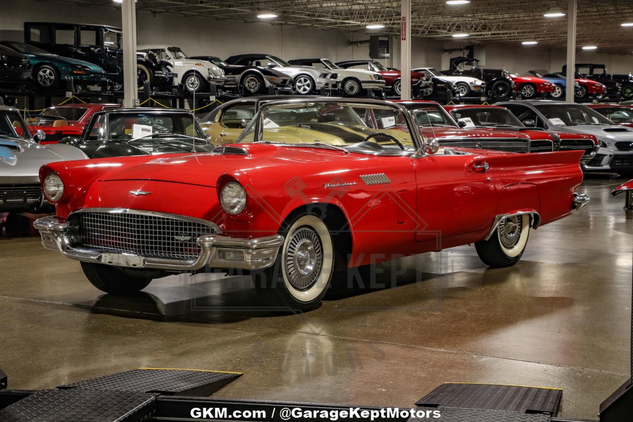 1957 Ford Thunderbird