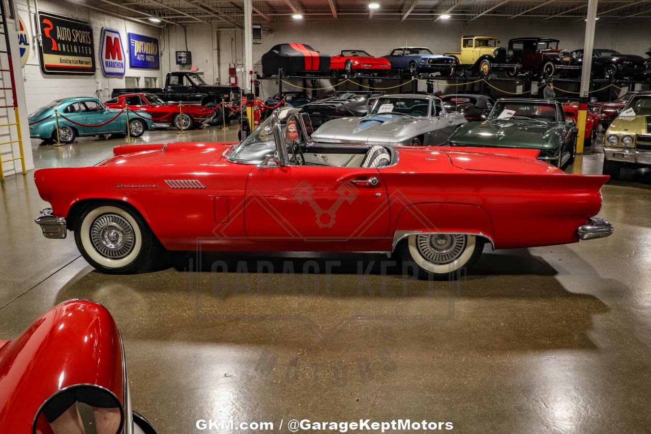 1957 Ford Thunderbird