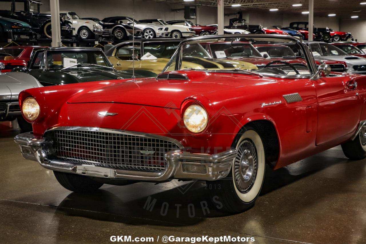 1957 Ford Thunderbird