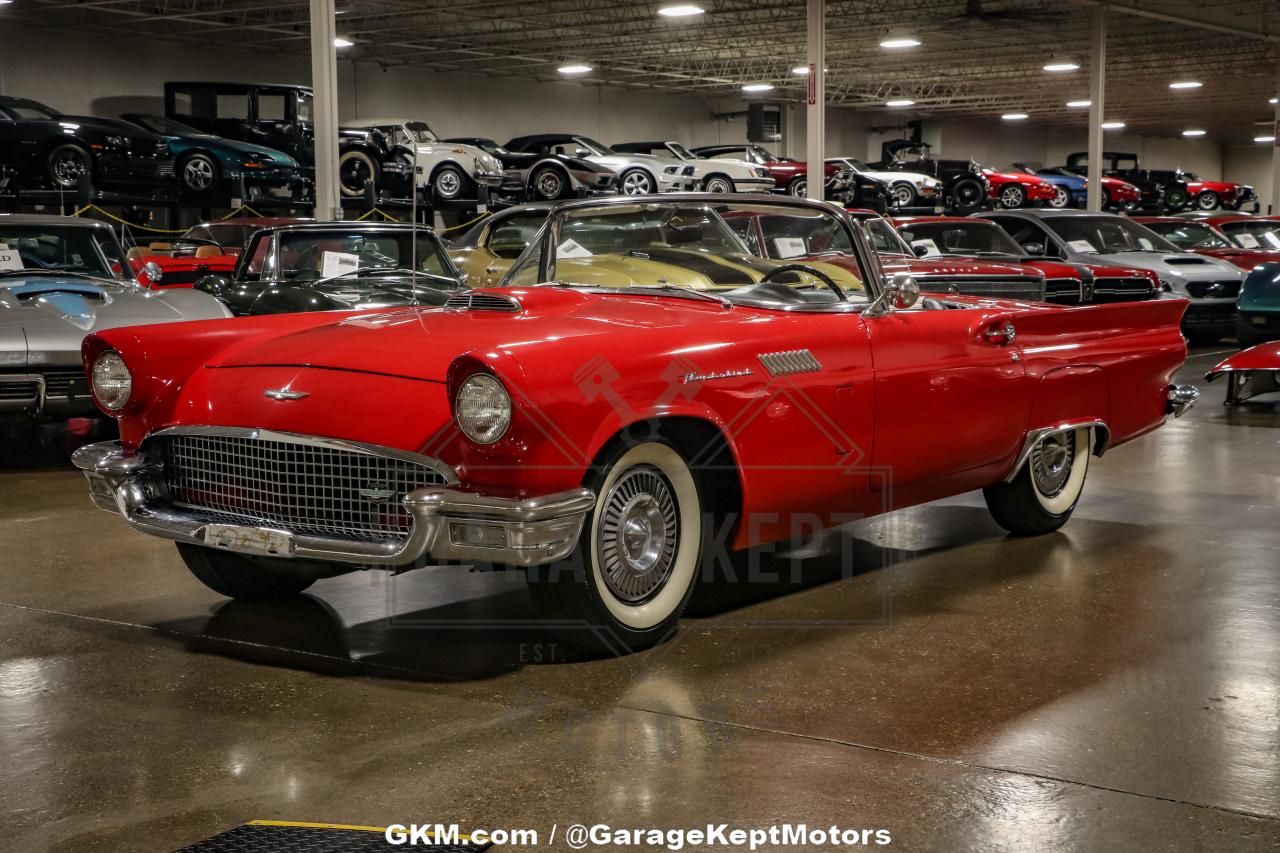 1957 Ford Thunderbird