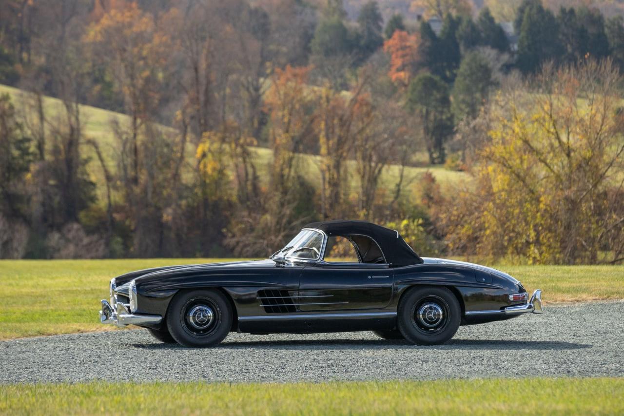 1962 Mercedes - Benz 300 SL Roadster