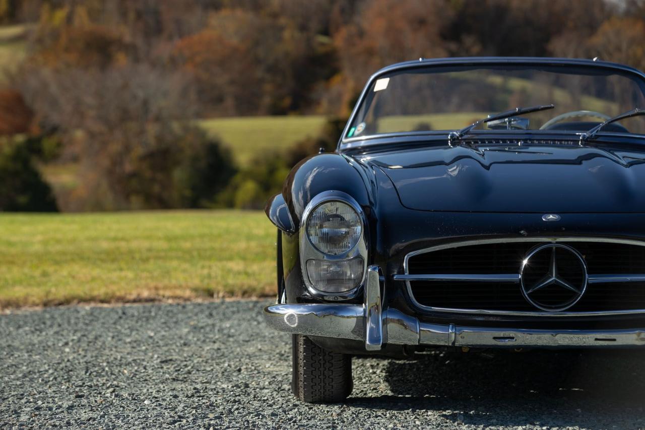 1962 Mercedes - Benz 300 SL Roadster