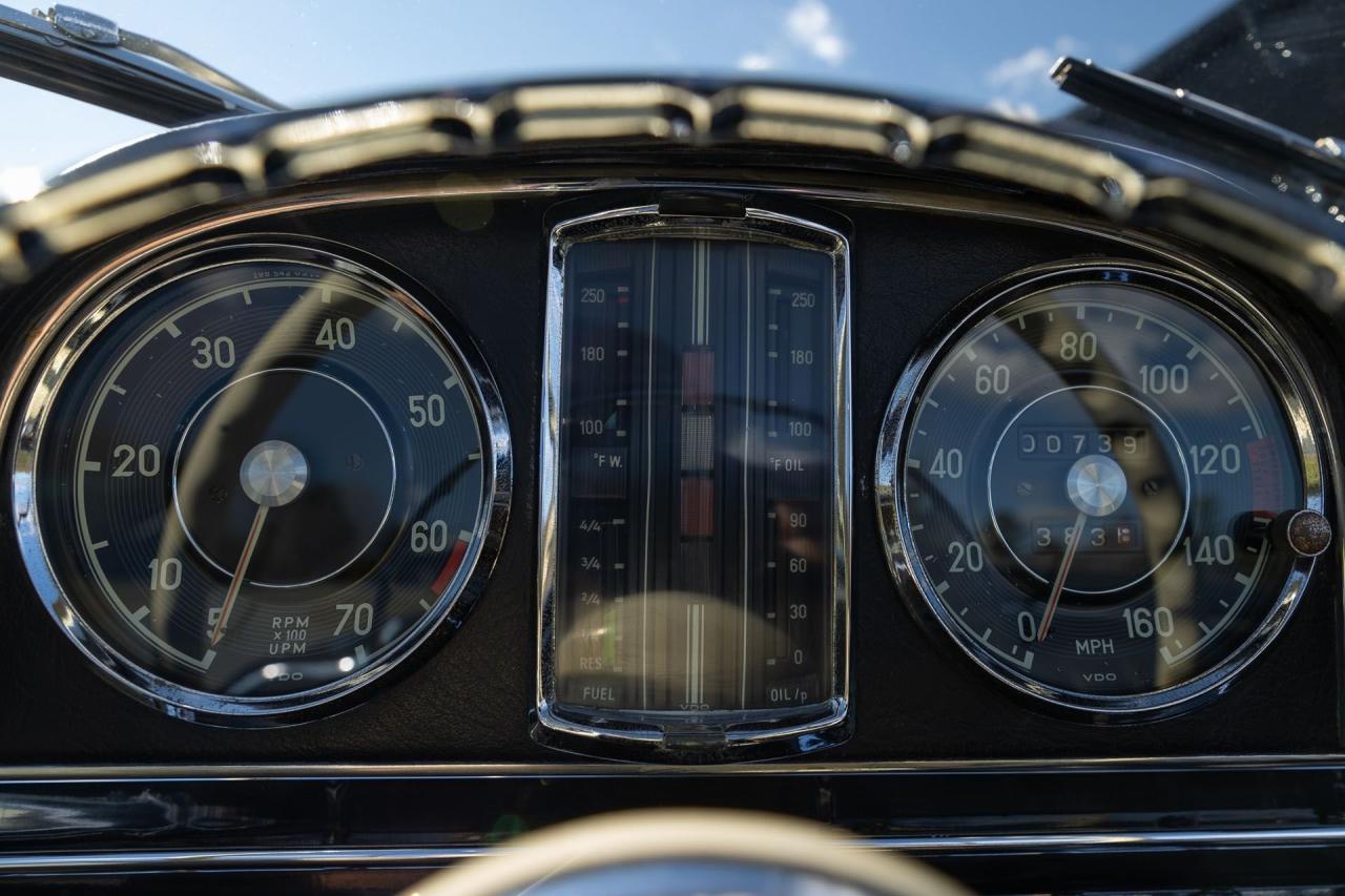 1962 Mercedes - Benz 300 SL Roadster