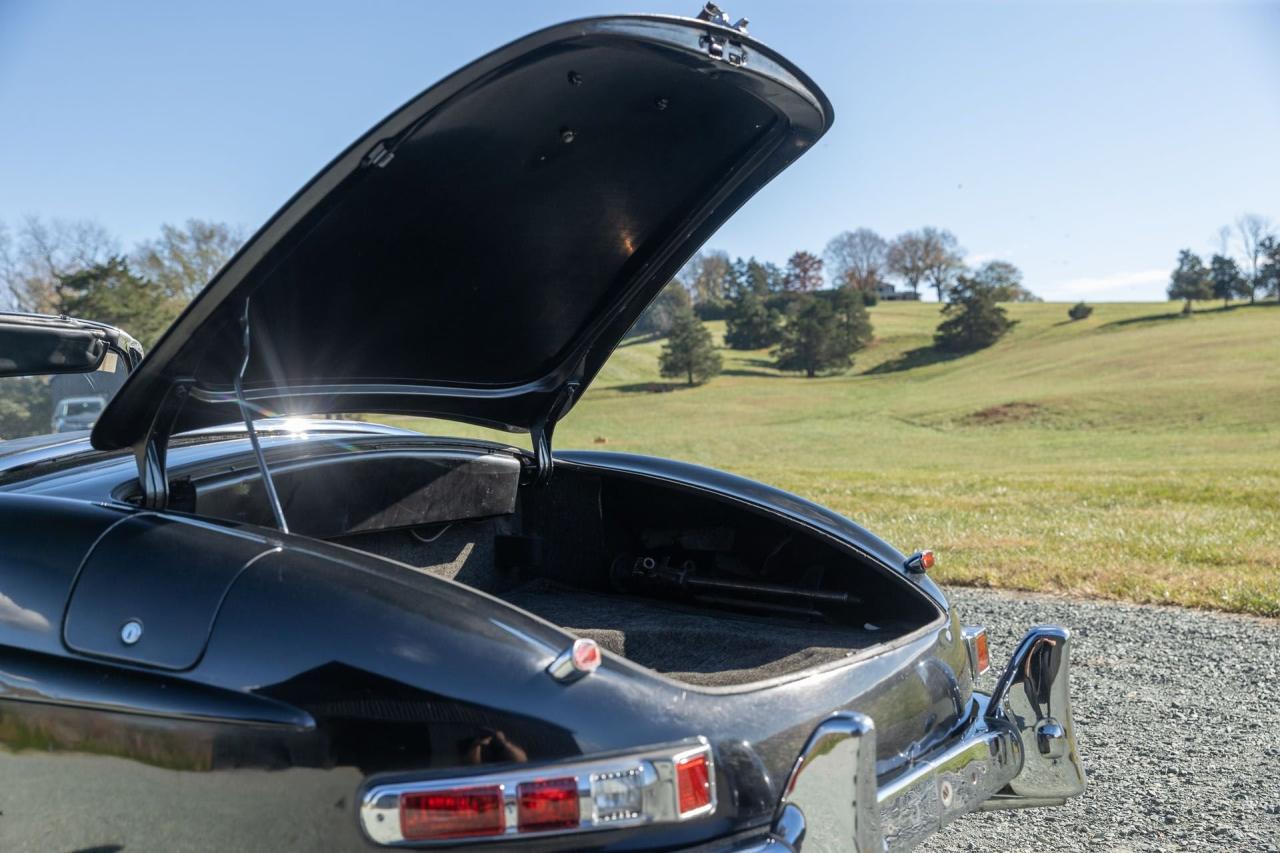 1962 Mercedes - Benz 300 SL Roadster