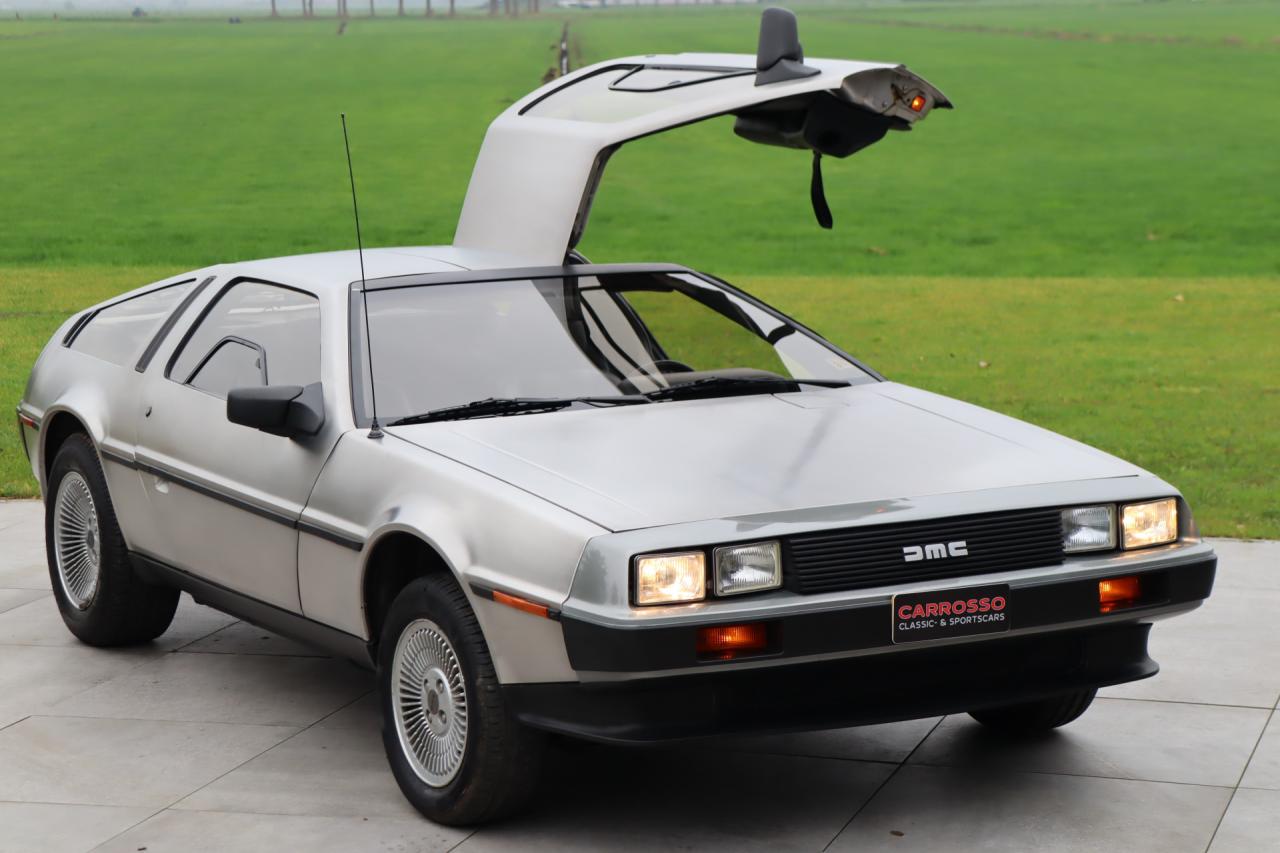 1982 DeLorean DMC-12