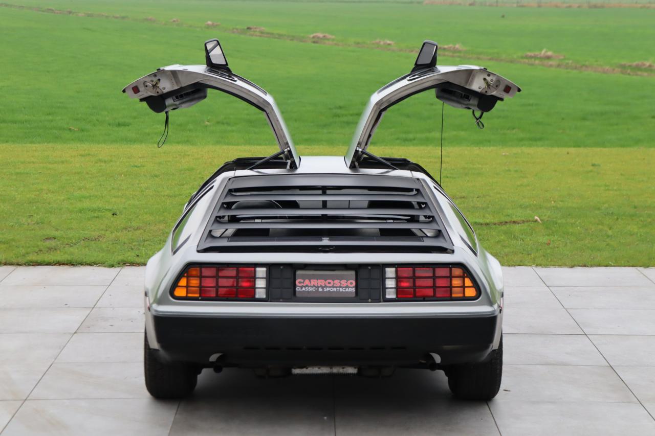 1982 DeLorean DMC-12