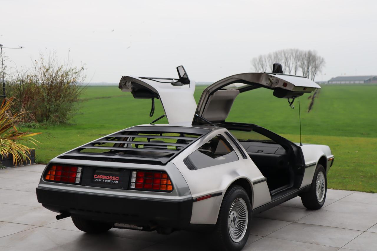 1982 DeLorean DMC-12