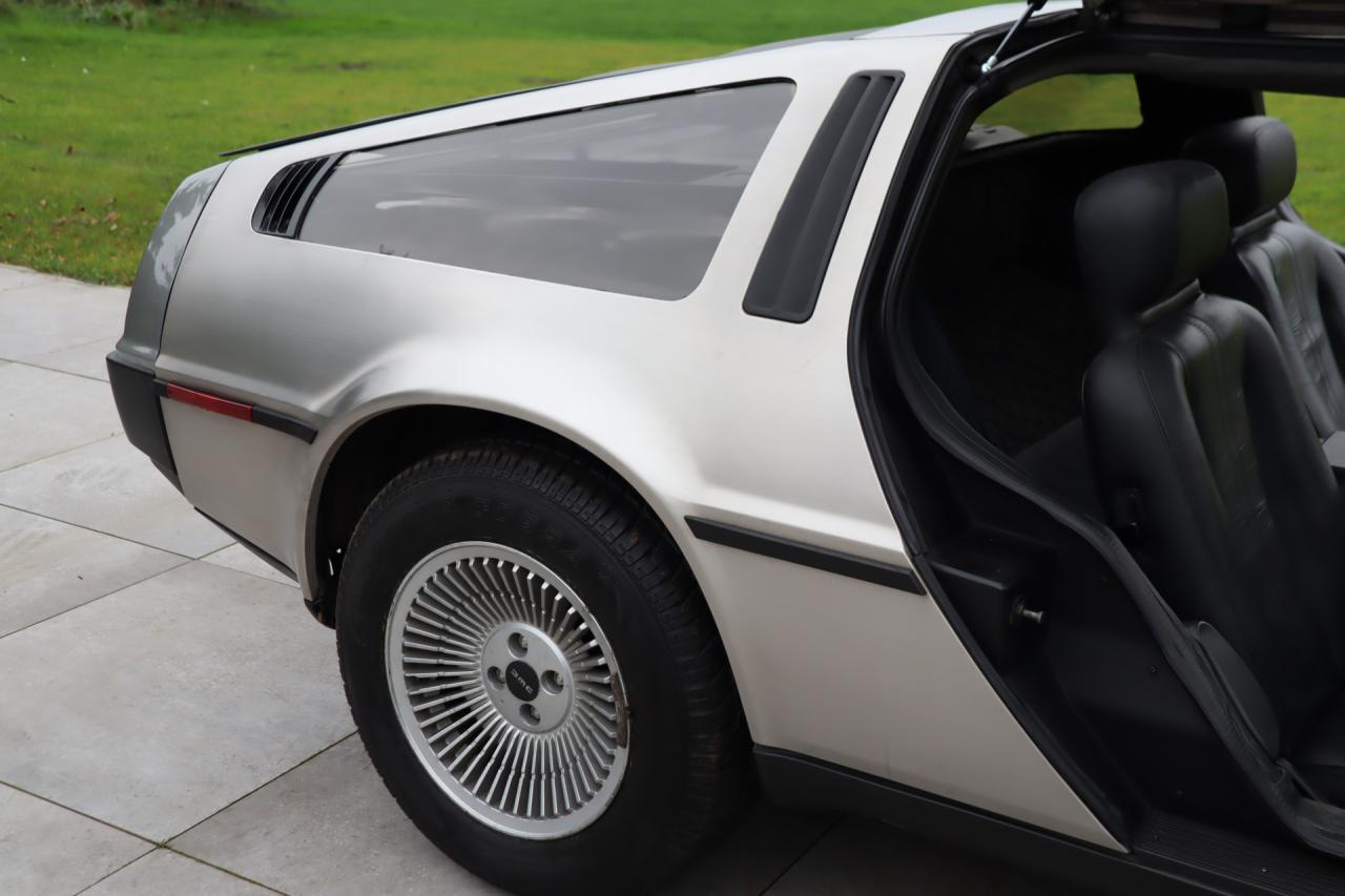 1982 DeLorean DMC-12