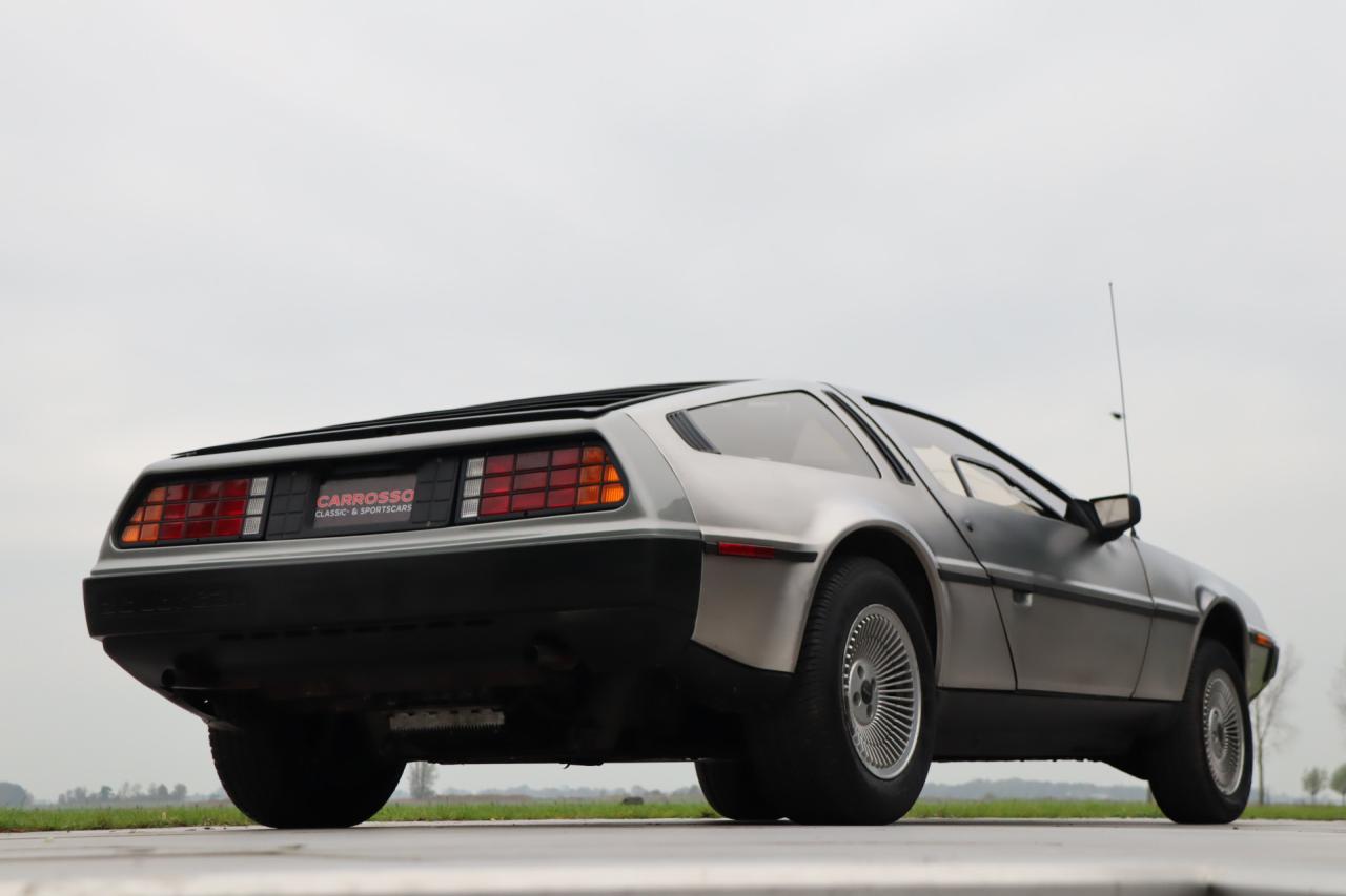 1982 DeLorean DMC-12