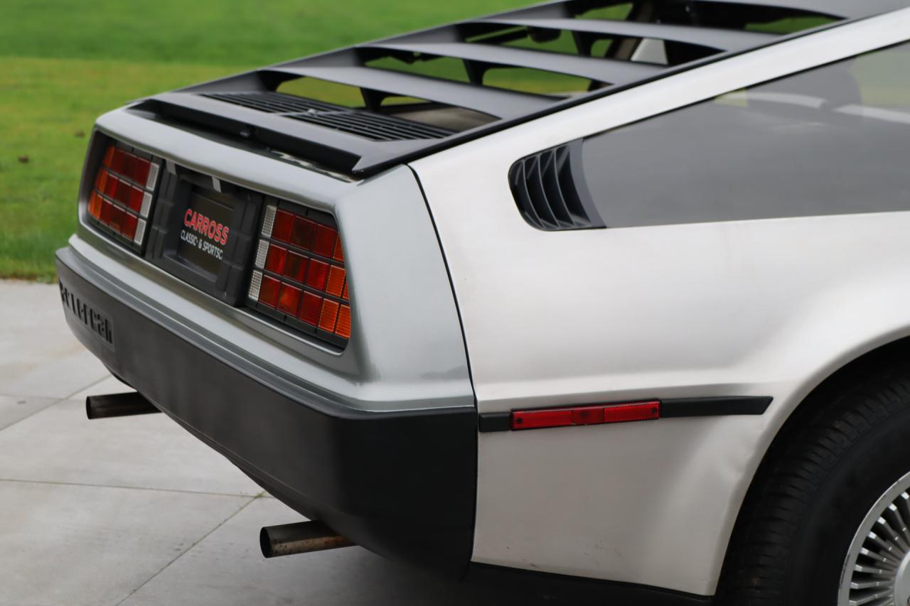 1982 DeLorean DMC-12