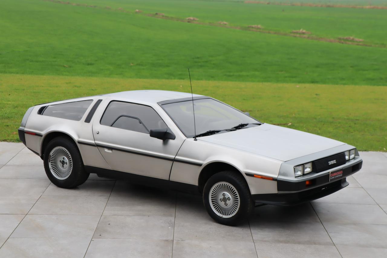 1982 DeLorean DMC-12