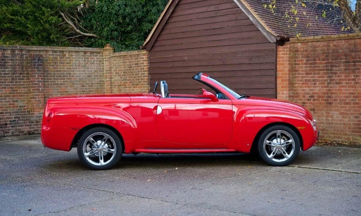 2006 Chevrolet SSR Pick-Up Convertible (6.0 Litre)