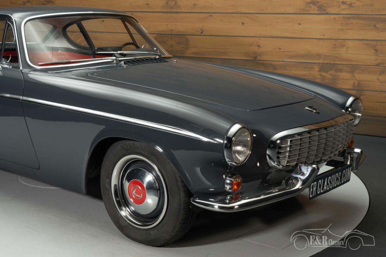 1963 Volvo P1800