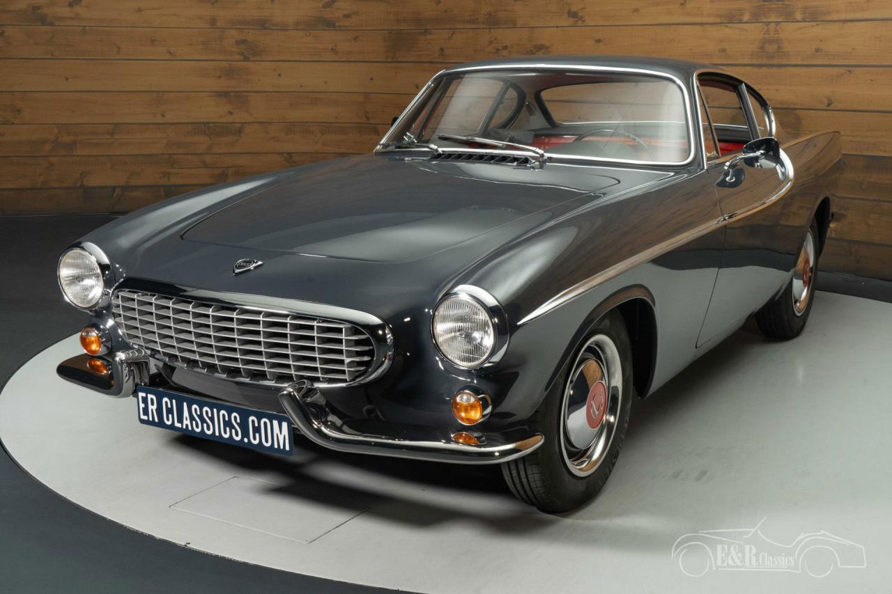 1963 Volvo P1800