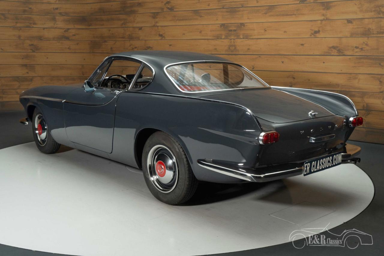 1963 Volvo P1800