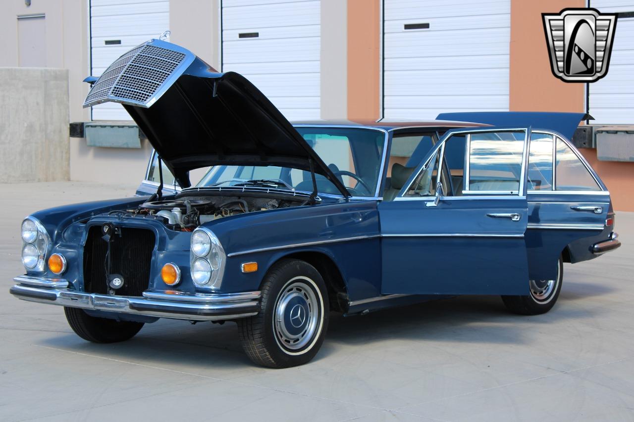 1970 Mercedes - Benz 280S