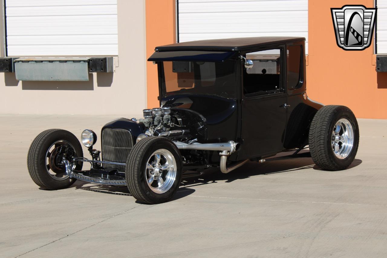 1926 Ford T-Bucket Hot Rod