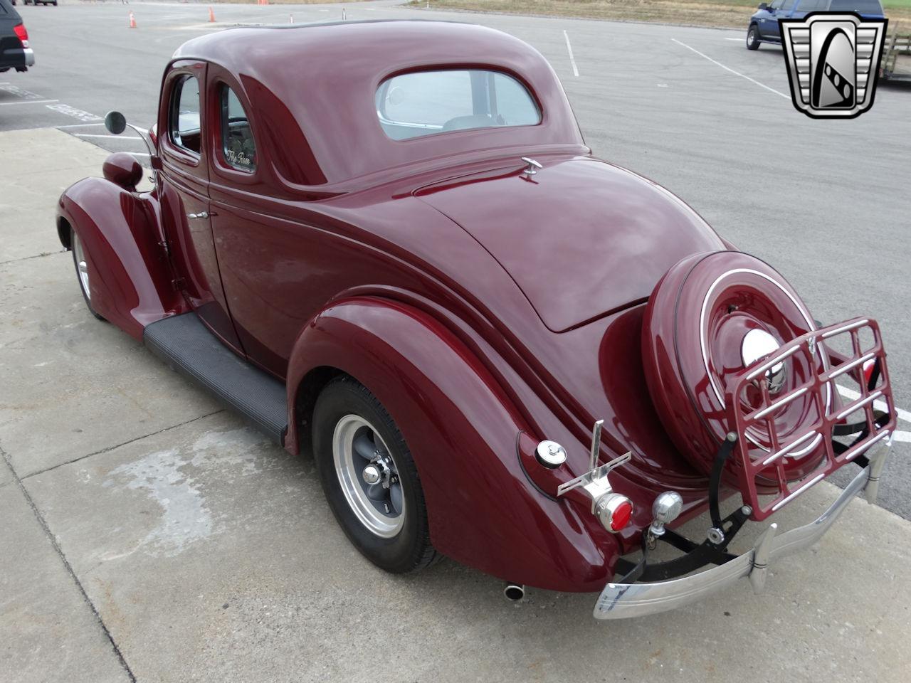 1936 Ford 5 Window