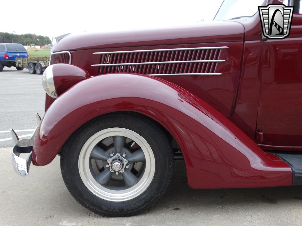 1936 Ford 5 Window