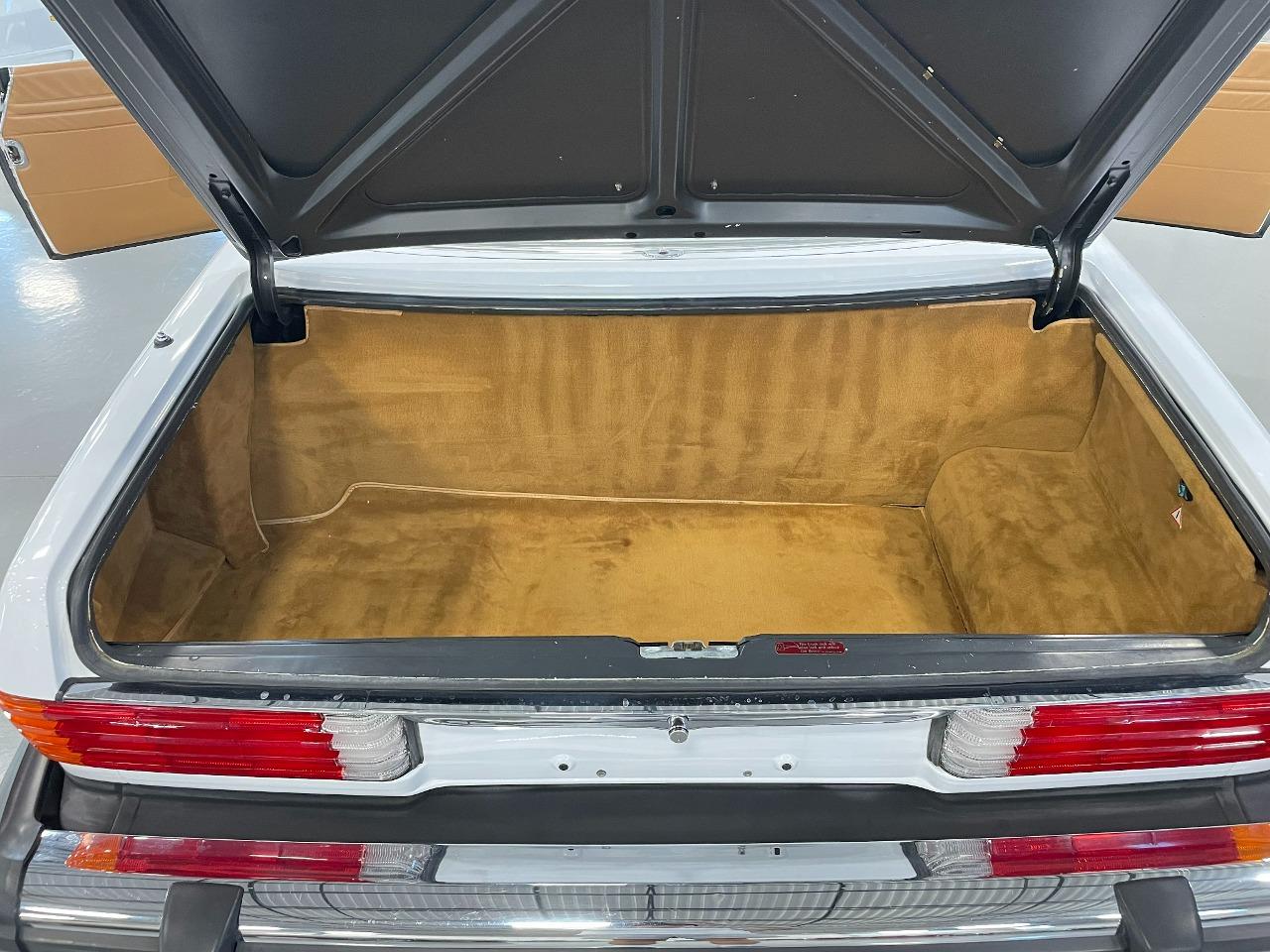 1987 Mercedes - Benz 560SL